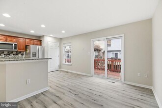 14319 Legend Glen Ct in Gainesville, VA - Building Photo - Building Photo