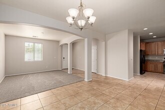 42374 W Avella Dr in Maricopa, AZ - Building Photo - Building Photo