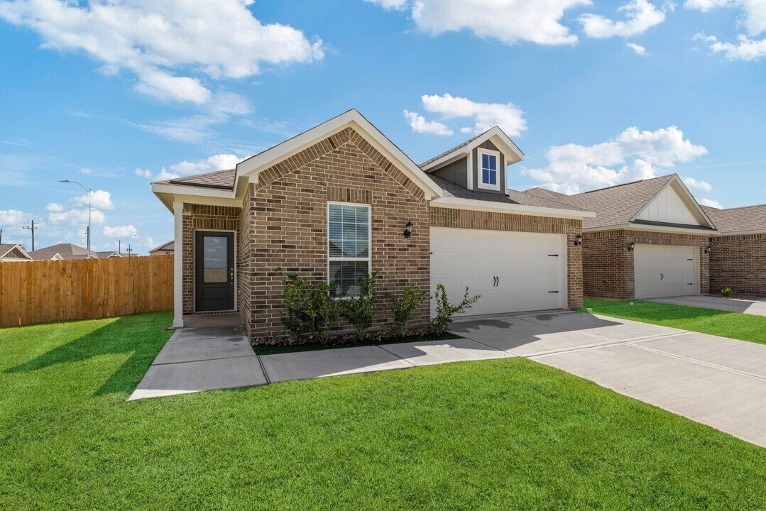 7506 Tipton Meadow Way in Richmond, TX - Building Photo