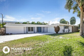 2175 Gentian Rd in Venice, FL - Foto de edificio - Building Photo