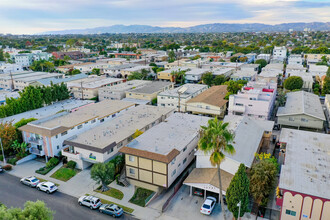 12723 Caswell Ave in Los Angeles, CA - Building Photo - Building Photo