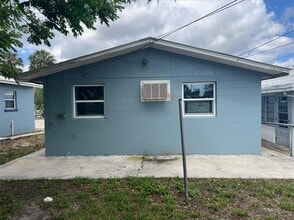 5206 7th St in Zephyrhills, FL - Building Photo - Building Photo