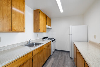 Rumrill Place Apartment in San Pablo, CA - Building Photo - Interior Photo