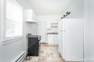 289 Hancock St, Unit 1 in Boston, MA - Foto de edificio - Building Photo