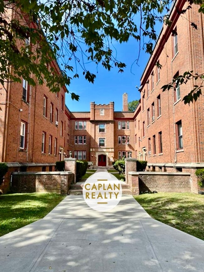 94 Norton St, Unit C3