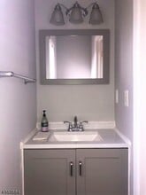 804 Brokaw Ct in Bridgewater, NJ - Building Photo - Building Photo
