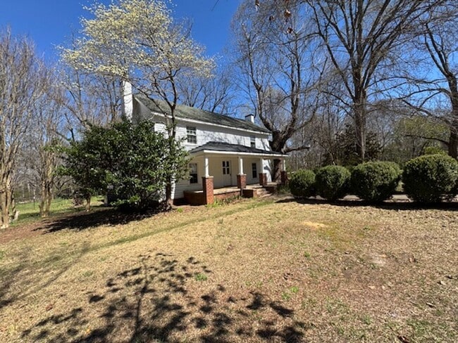 522 W Gap Creek Rd in Greer, SC - Building Photo - Building Photo