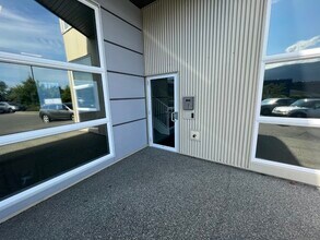 1847 Dufferin Crescent in Nanaimo, BC - Building Photo - Building Photo