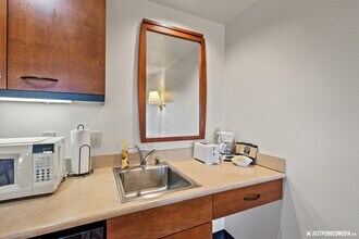 505 W 2nd Ave in Anchorage, AK - Building Photo - Building Photo