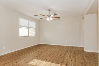 809 E Agua Fria Ln in Avondale, AZ - Building Photo - Building Photo