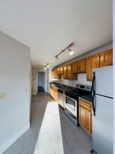 4002 Eastern Ave, Unit 2 in Cincinnati, OH - Building Photo - Building Photo