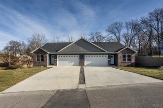 652 N Kansas St in Edwardsville, IL - Building Photo - Building Photo