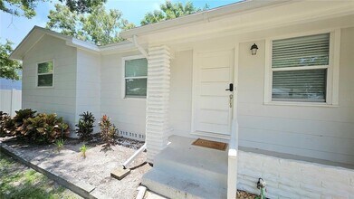 618 S Crest Ave in Clearwater, FL - Foto de edificio - Building Photo