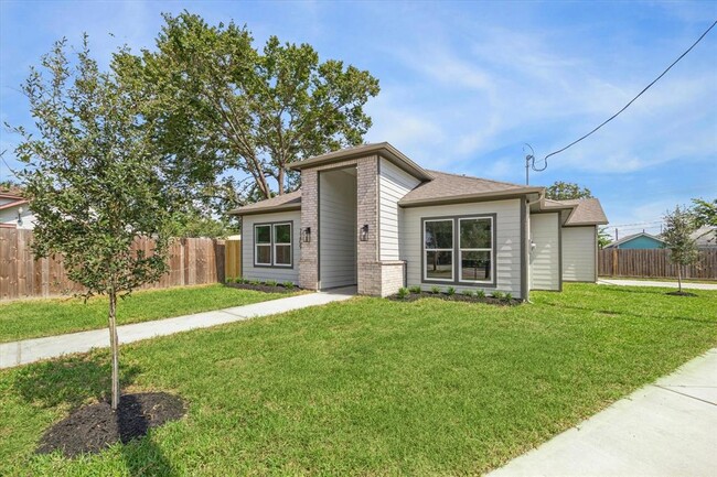 7209 Sherman St in Houston, TX - Building Photo - Building Photo