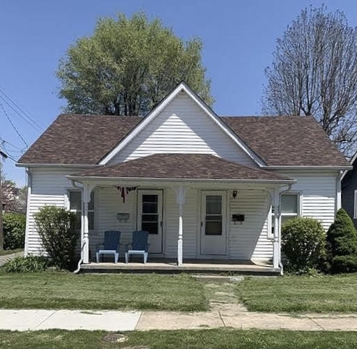 24 Elliott St in Shelbyville, IN - Building Photo