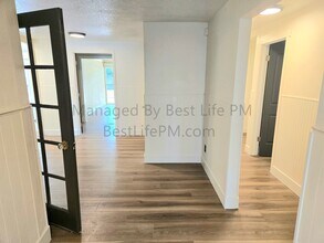 150 Narain Ct in Oregon City, OR - Building Photo - Building Photo