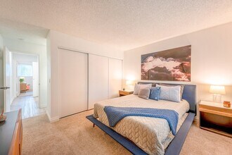 Arrive Thousand Oaks in Thousand Oaks, CA - Foto de edificio - Building Photo