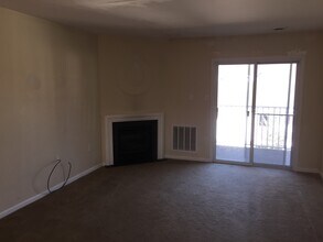 35 Christine Dr, Unit 35 Christine Dr Exeter in Reading, PA - Building Photo - Building Photo