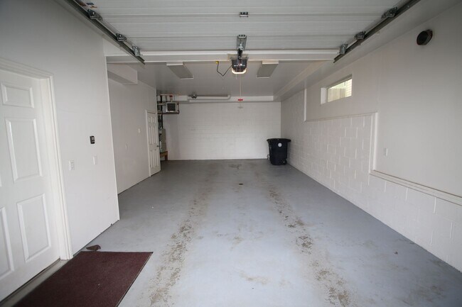 250 Cook Inlet Loop in Anchorage, AK - Building Photo - Building Photo