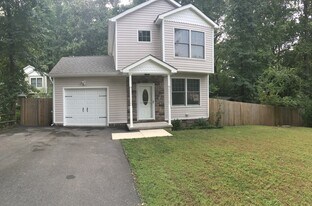 854 Redwood Trail in Crownsville, MD - Building Photo