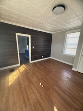 106 Birch St-Unit -6 in Manchester, CT - Foto de edificio - Building Photo