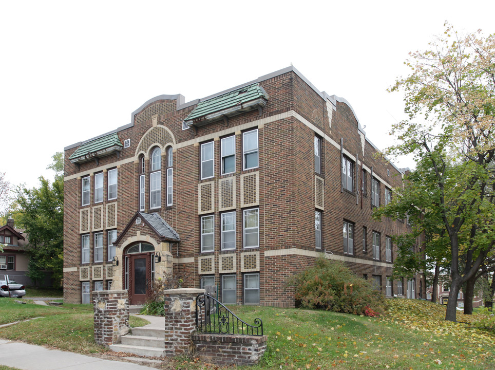 1900 Upton Ave N in Minneapolis, MN - Foto de edificio