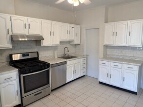 1049 Avenue C in Bayonne, NJ - Building Photo - Building Photo