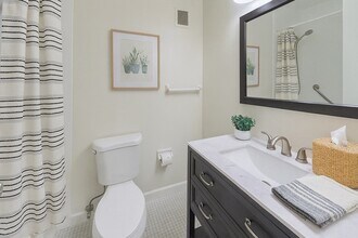 200 Swanton St, Unit T28 in Winchester, MA - Building Photo - Building Photo