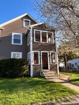 4 Princeton Ave, Unit 4 Princeton Avenue in Easthampton, MA - Building Photo