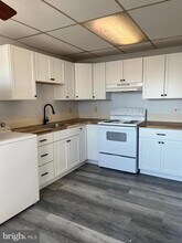 1132 E Chocolate Ave in Hershey, PA - Foto de edificio - Building Photo