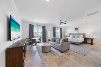 49 Pleasant St in Panama City, FL - Building Photo - Building Photo