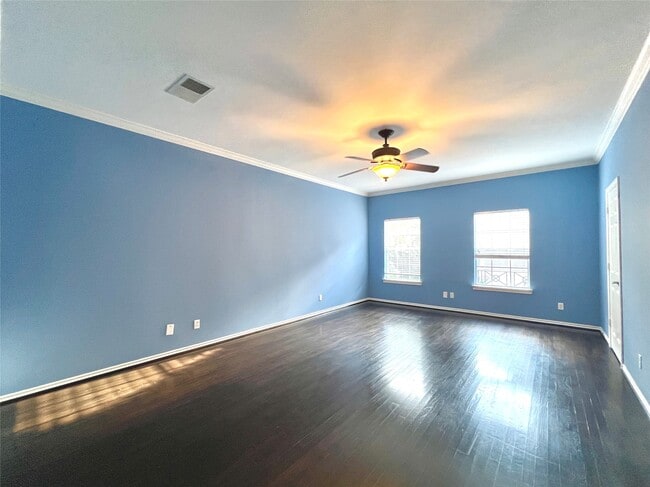 property at 6831 Staffordshire Blvd