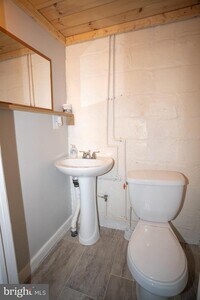 76 S Kossuth St photo'