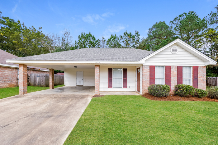 1944 Twin Pine Dr in Pearl, MS - Building Photo