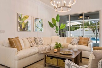 67 Kashmir Trail in Palm Coast, FL - Building Photo - Building Photo