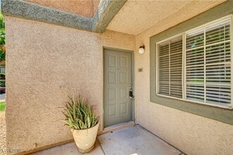 5250 Mission Carmel Ln in Las Vegas, NV - Building Photo - Building Photo