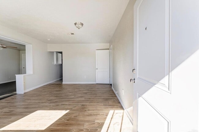 4637 Carmen St in Houston, TX - Building Photo - Building Photo