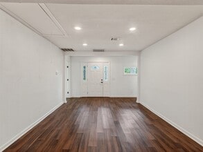 11515 Iberia Dr in Houston, TX - Building Photo - Building Photo