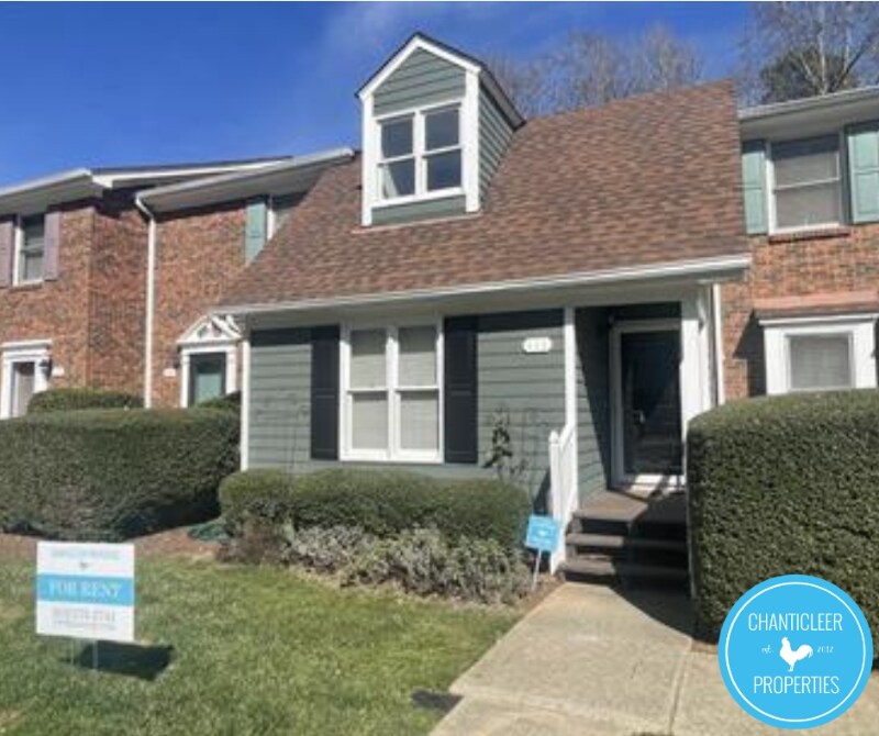 111 Charter Ct in Cary, NC - Building Photo