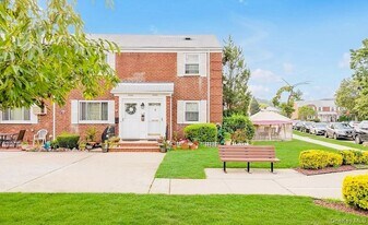 245-24-245-77 77th Crescent in Queens, NY - Building Photo