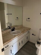 8253 Canyon Forge Dr in Riverdale, GA - Building Photo - Building Photo