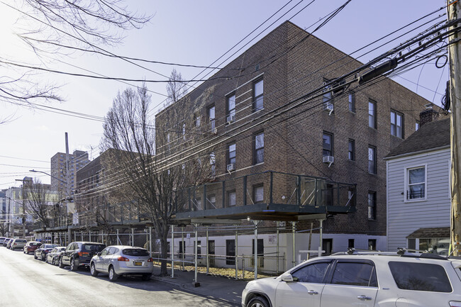 3231 Barker Ave in Bronx, NY - Building Photo - Building Photo