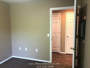 110 Humanity Ln in Branson, MO - Building Photo - Building Photo
