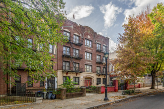 1346 Eastern Pky in Brooklyn, NY - Building Photo - Building Photo