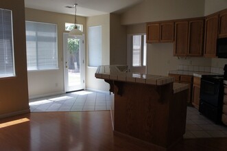 1650 Jasmine Ct in Tracy, CA - Building Photo - Building Photo