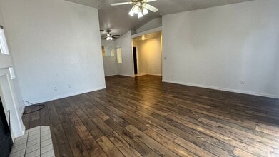 234 Eugene Way in Henderson, NV - Building Photo - Building Photo