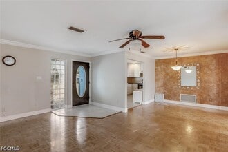 806 N Entrada Dr in Ft. Myers, FL - Building Photo - Building Photo