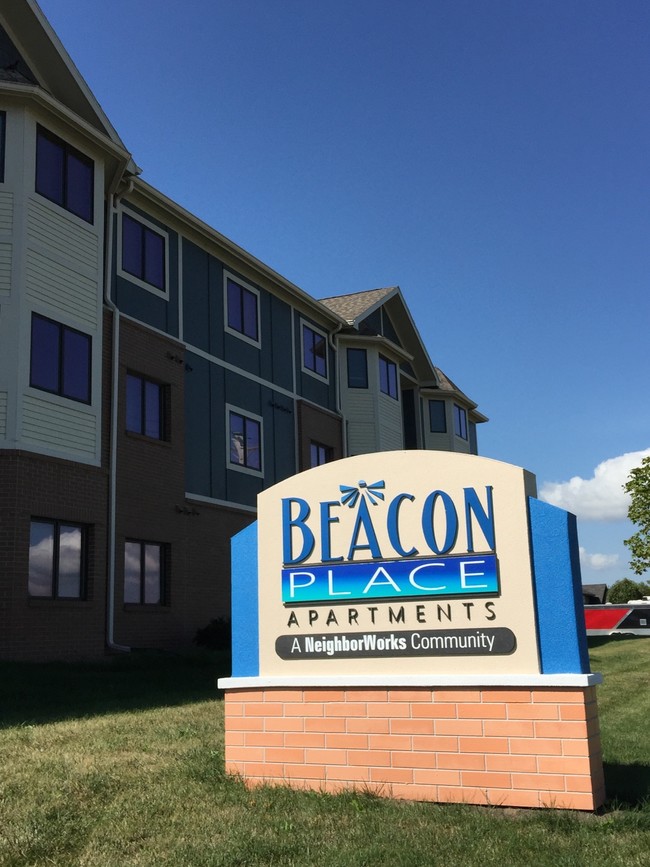 Beacon Place in Council Bluffs, IA - Foto de edificio - Building Photo