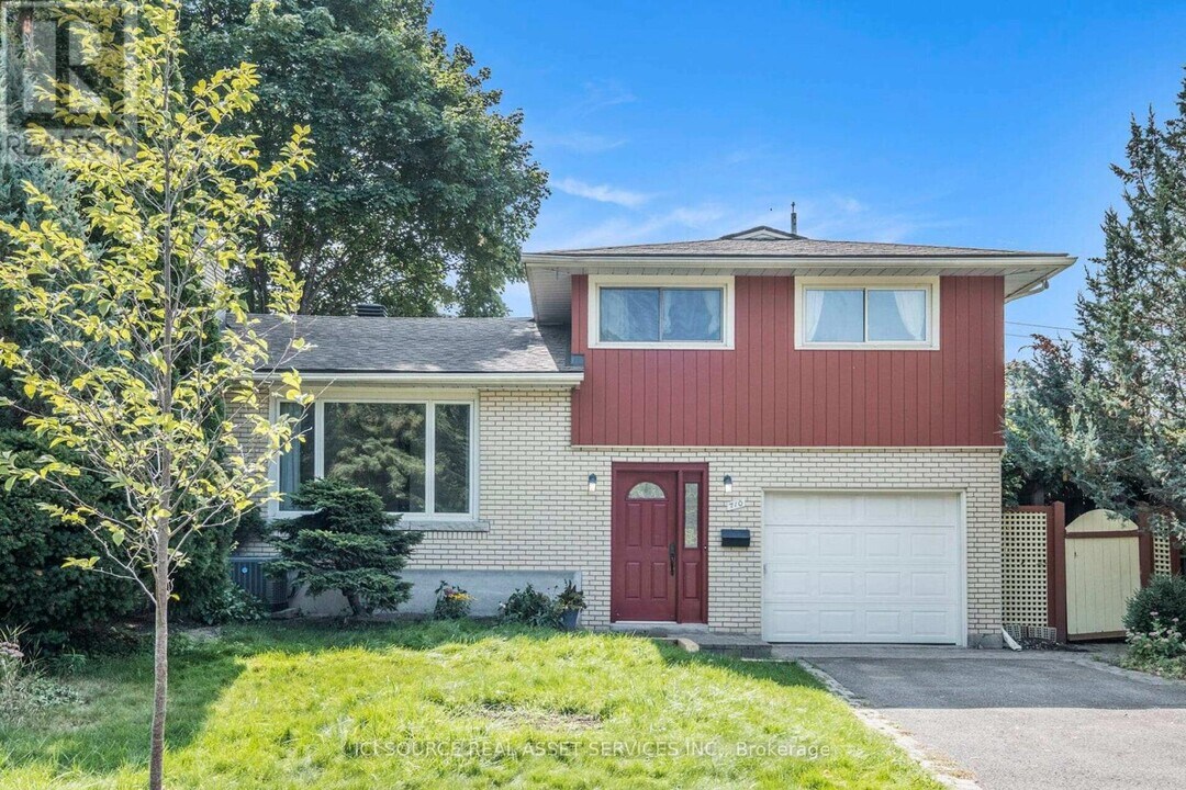 710 Sherbourne Rd in Ottawa, ON - Building Photo