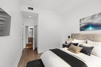 5308 Sepulveda Blvd in Los Angeles, CA - Foto de edificio - Building Photo